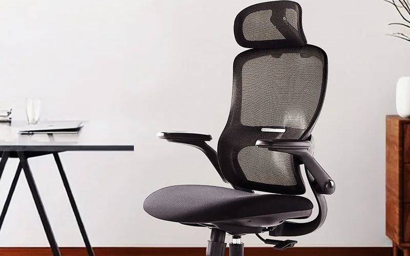 Modern Mesh Office Manager Chair