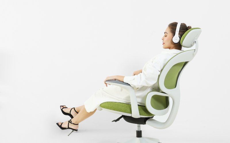 Budding Mesh Office Chair