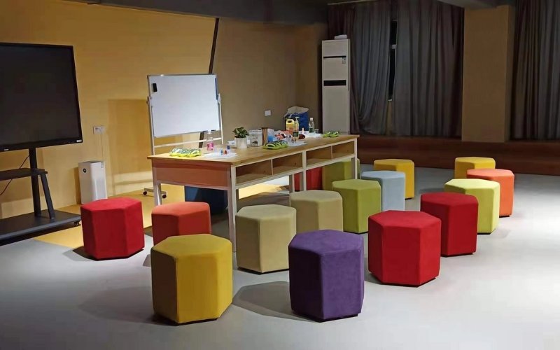 Invitation School Case Image 1