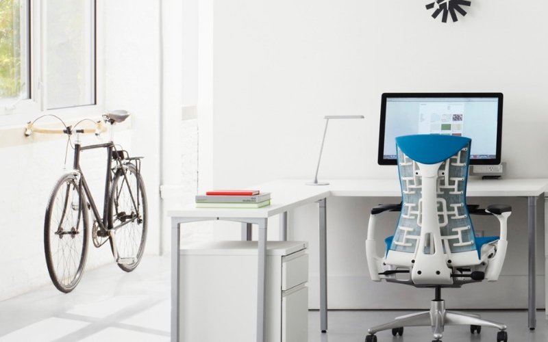 Herman Miller Embody ergonomic chair for long hours with pixelated seat support