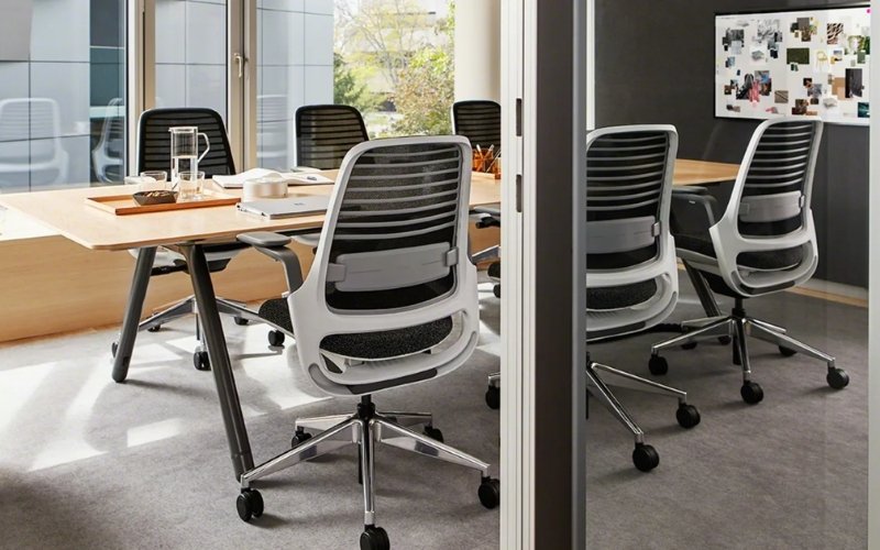 Slim adjustable office chair with modern design