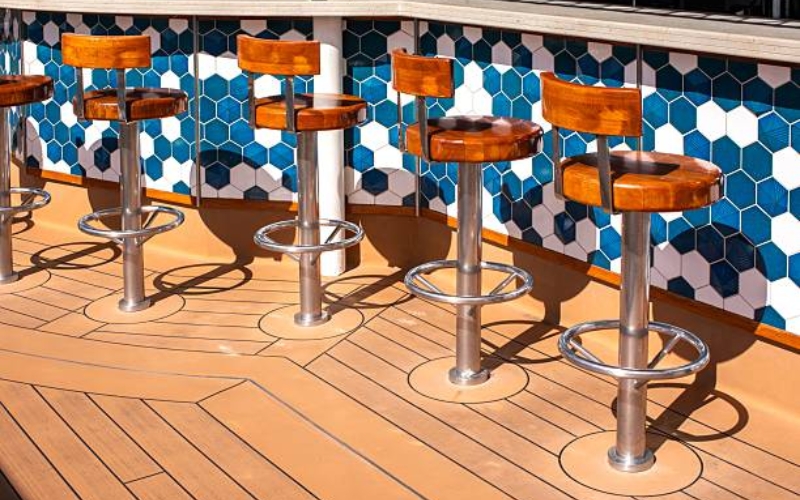 Comfortable deck bar chairs